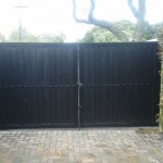 Driveway gate