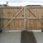 Kiwi Classic driveway gate (back view)